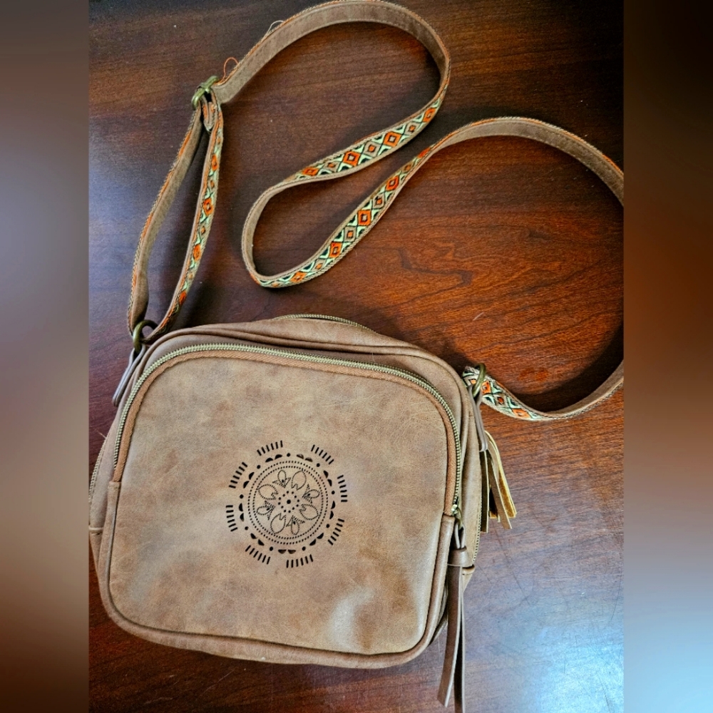 Western Cross Body